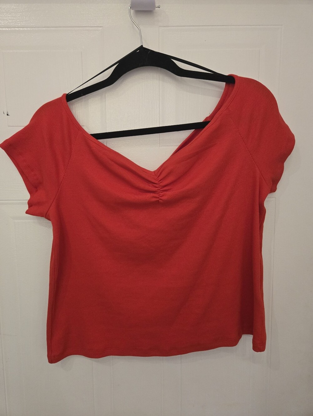 H&M XXL Plus Red Short Sleeve Ruched V-Neck Top